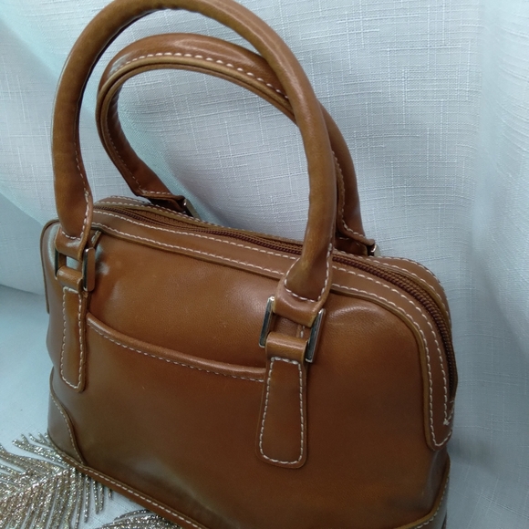 Liz Claiborne mini purse - Picture 3 of 8